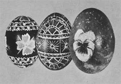 Polish Easter Eggs. (Left) Design used in the coal district of Pennsylvvania; painted by Mrs. Francis Kazalskis. (Center) Malovane Jako made by Chester Sychowski. (Righ) Prize hand-painted egg by Mrs. Sophie Mendis.