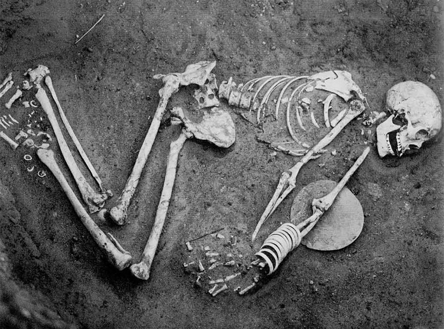 photo of skeleton in grave