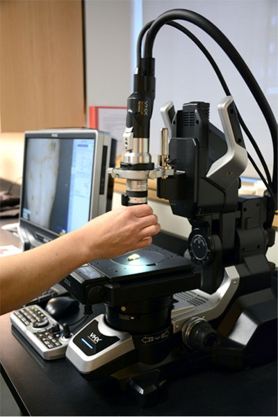Photo of the digital microscope