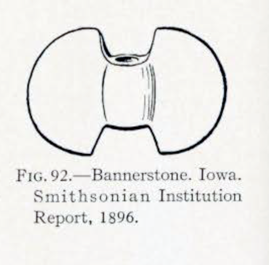 Bannerstone with half circle wings