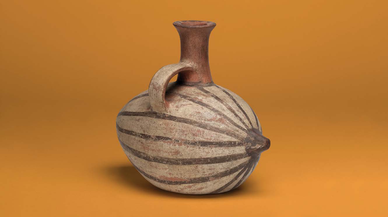 A squash shaped jug