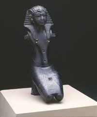 Kneeling Tut as Amun