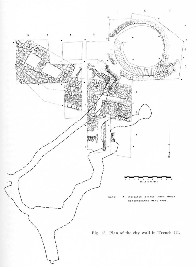 Line drawing plan of the city wall.