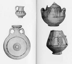 Photos of pottery
