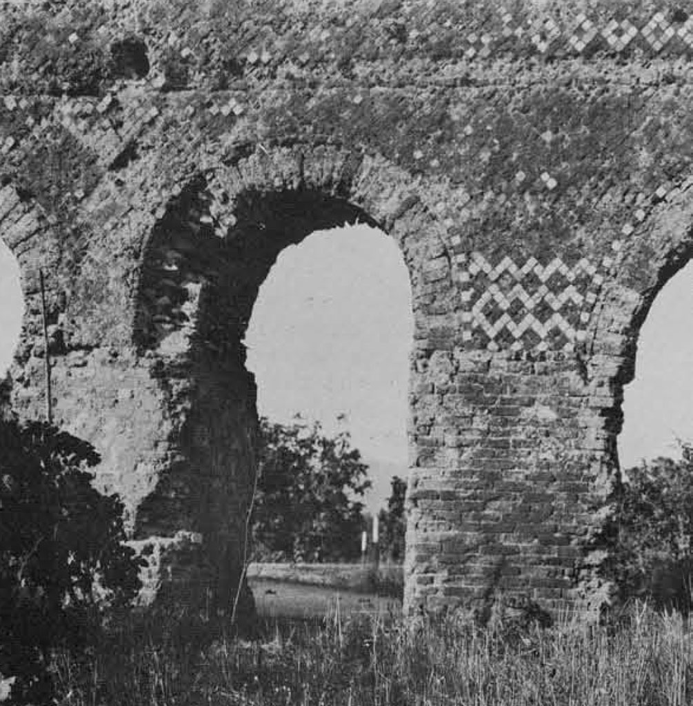 The Aqueduct of the Arches Historical Marker