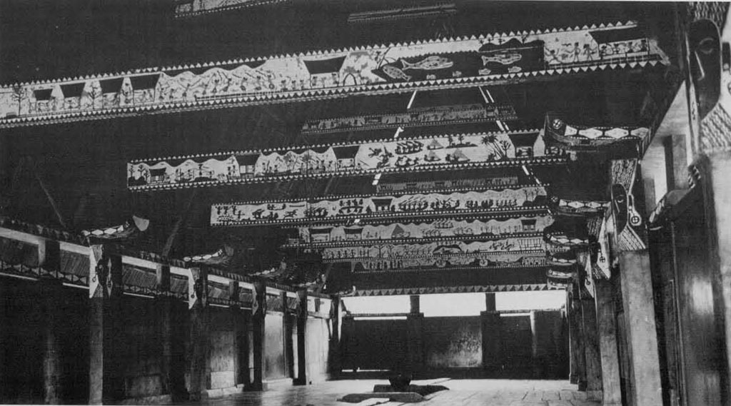 Decorated rafters in a bai.